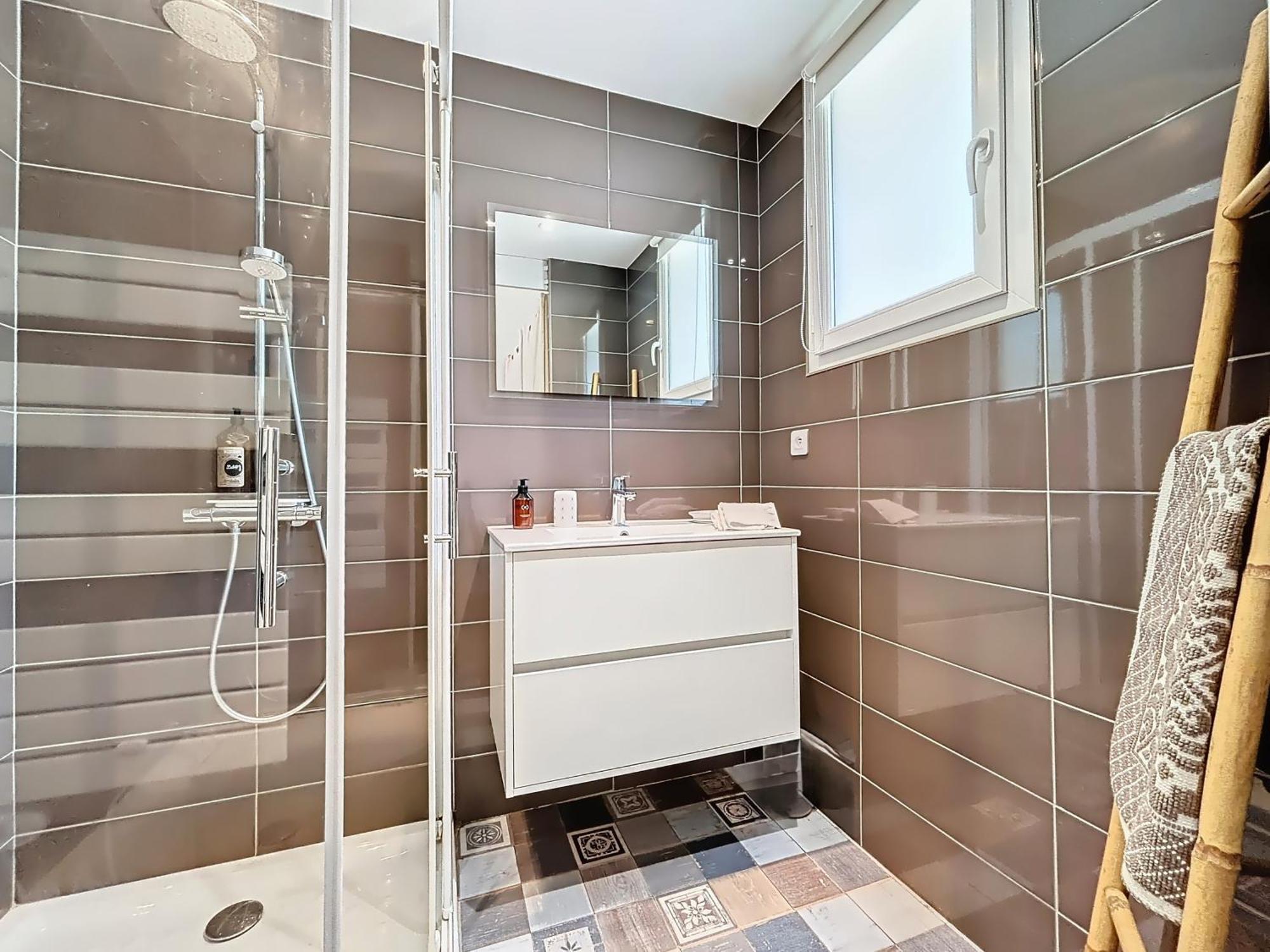 Villa "L'Emeraude - Maison D'Hotes - Jardin Et Parking Prives - ヴァルボンヌ エクステリア 写真